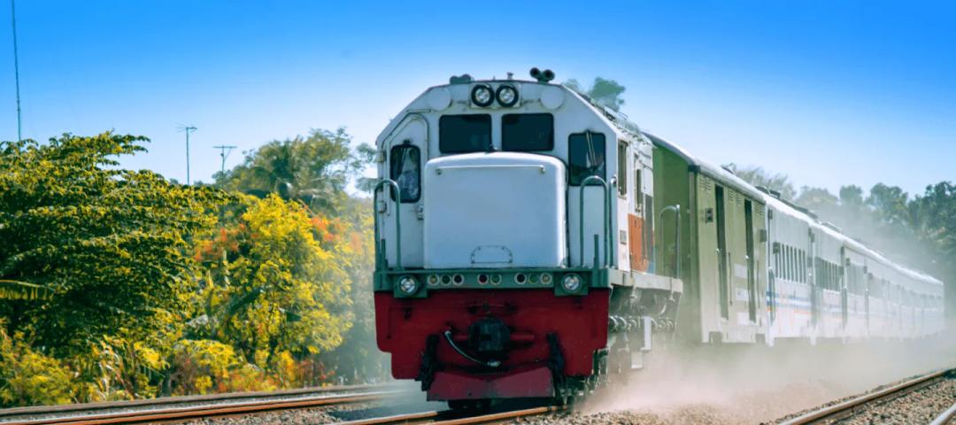 jalan-jalan-enaknya-kemana-harga-tiket-kereta-jakarta-surabaya